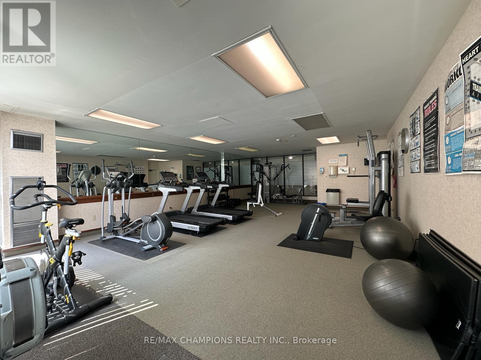 1406 - 26 Hanover Road, Brampton, Ontario  L6S 4T2 - Photo 38 - W12648020