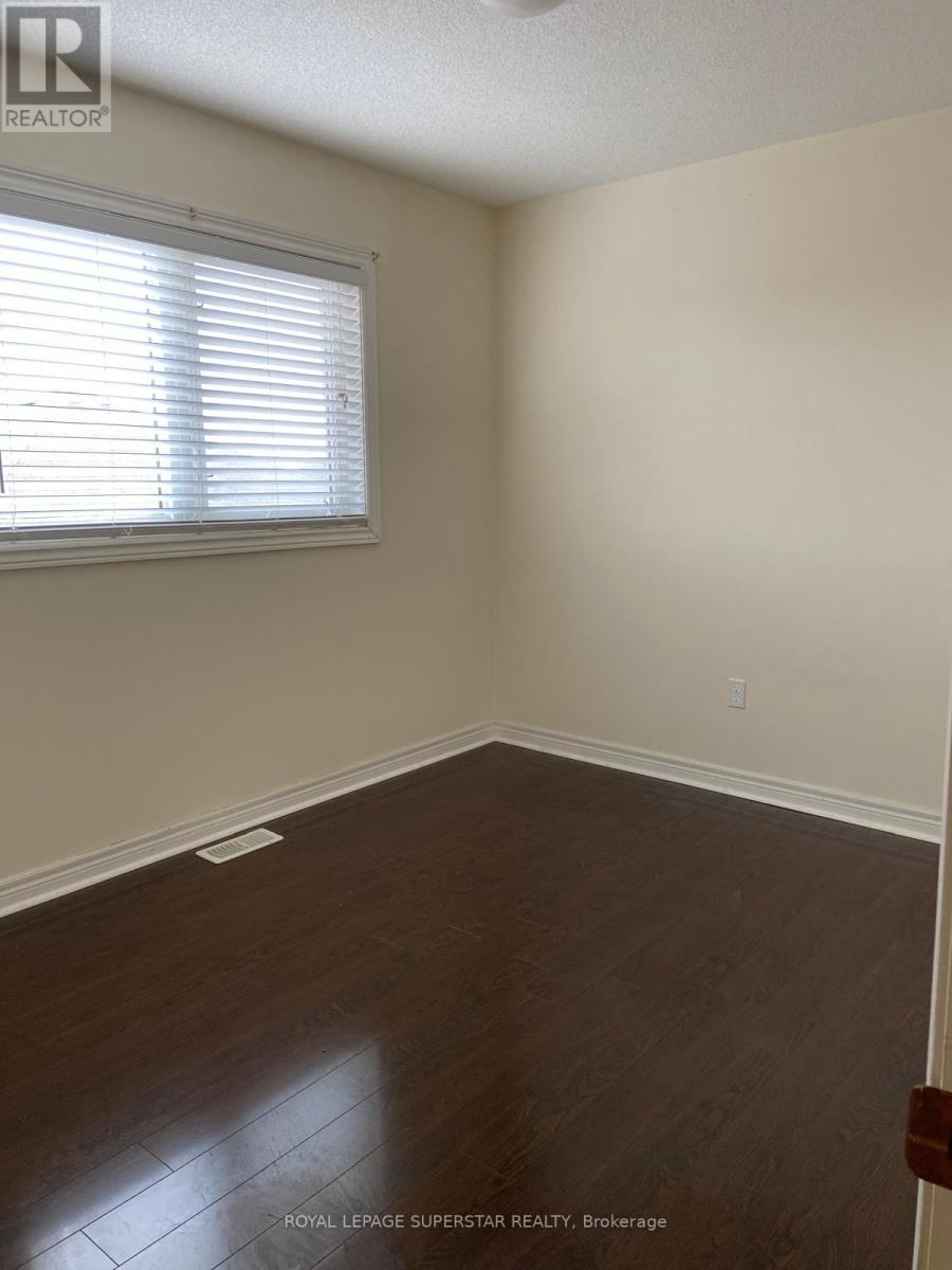 27 Robitaille Road, Brampton, Ontario  L6R 0H6 - Photo 10 - W12648032