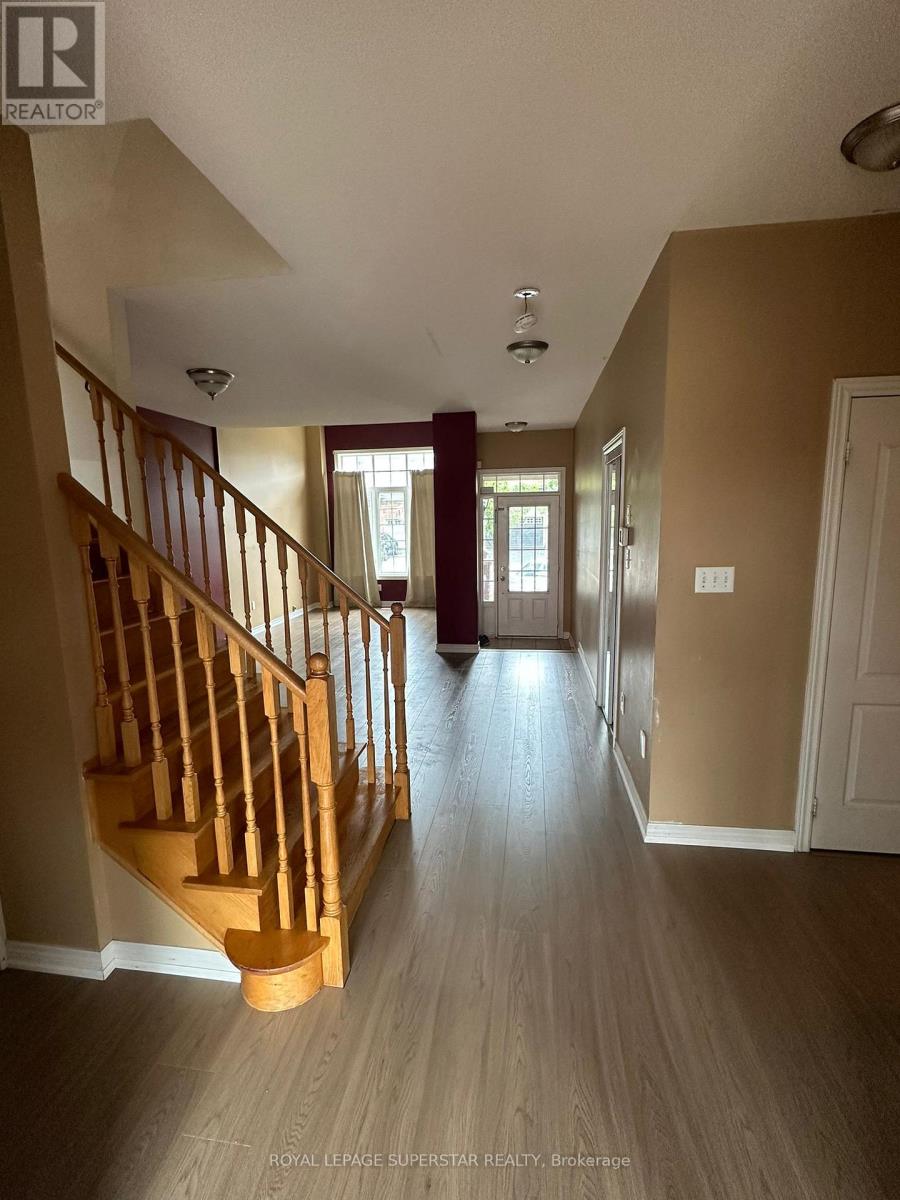 27 Robitaille Road, Brampton, Ontario  L6R 0H6 - Photo 4 - W12648032