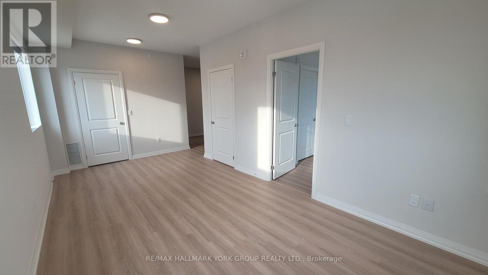 204 - 13042 Yonge Street, Richmond Hill, Ontario  L4E 1N6 - Photo 9 - N12646248