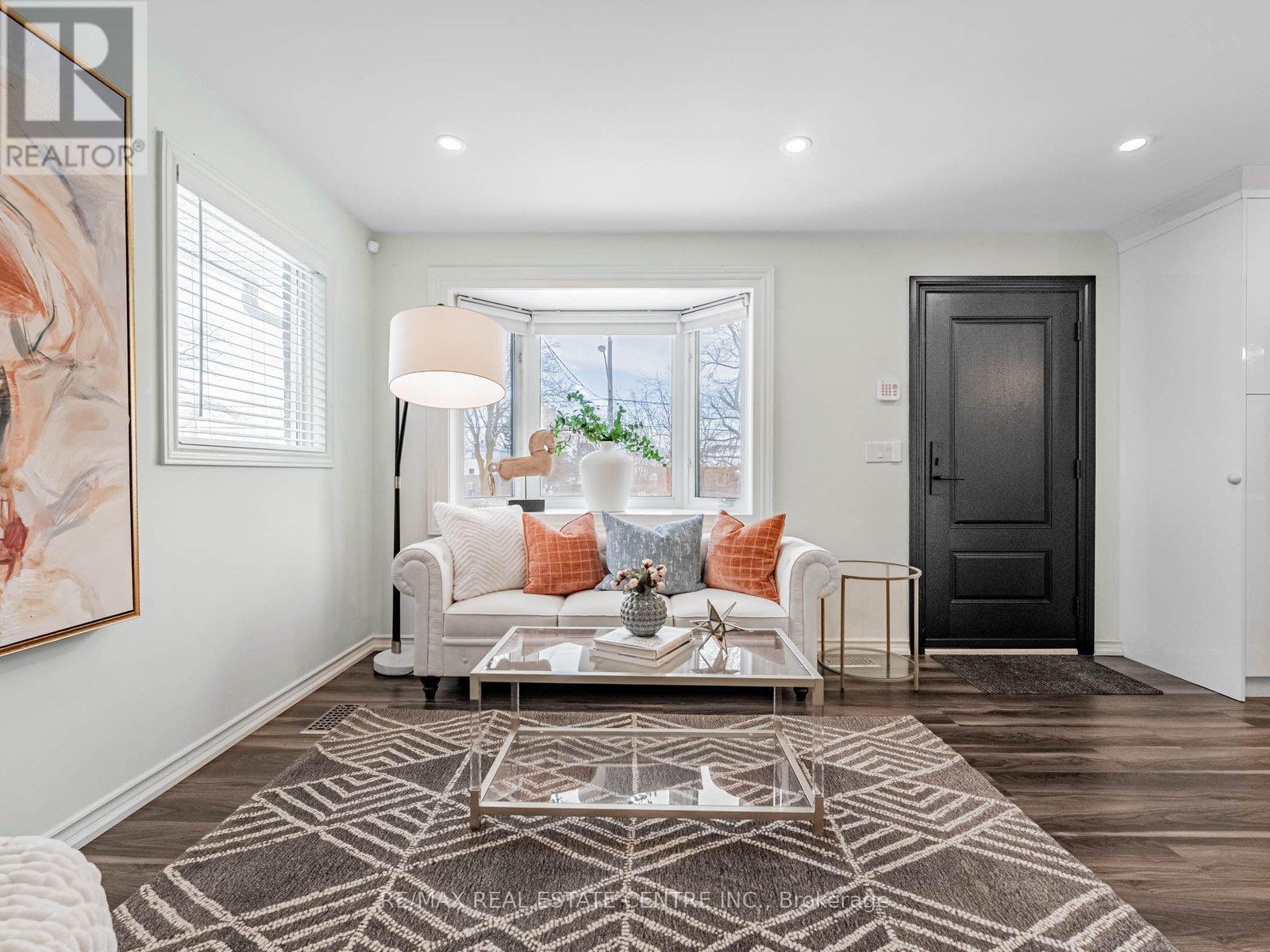 312 William Street, Shelburne, Ontario  L9V 3A7 - Photo 4 - X12607358