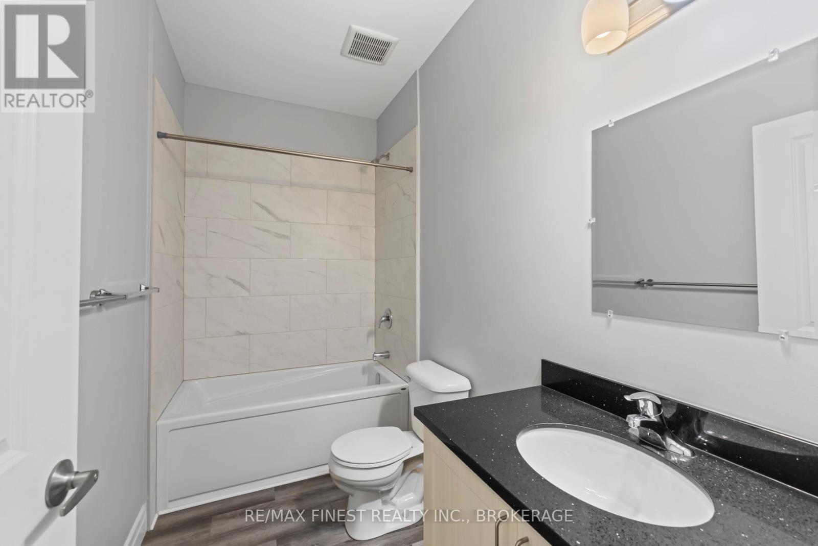 202 - 501 Frontenac Street, Kingston, Ontario  K4K 4L9 - Photo 18 - X12647828