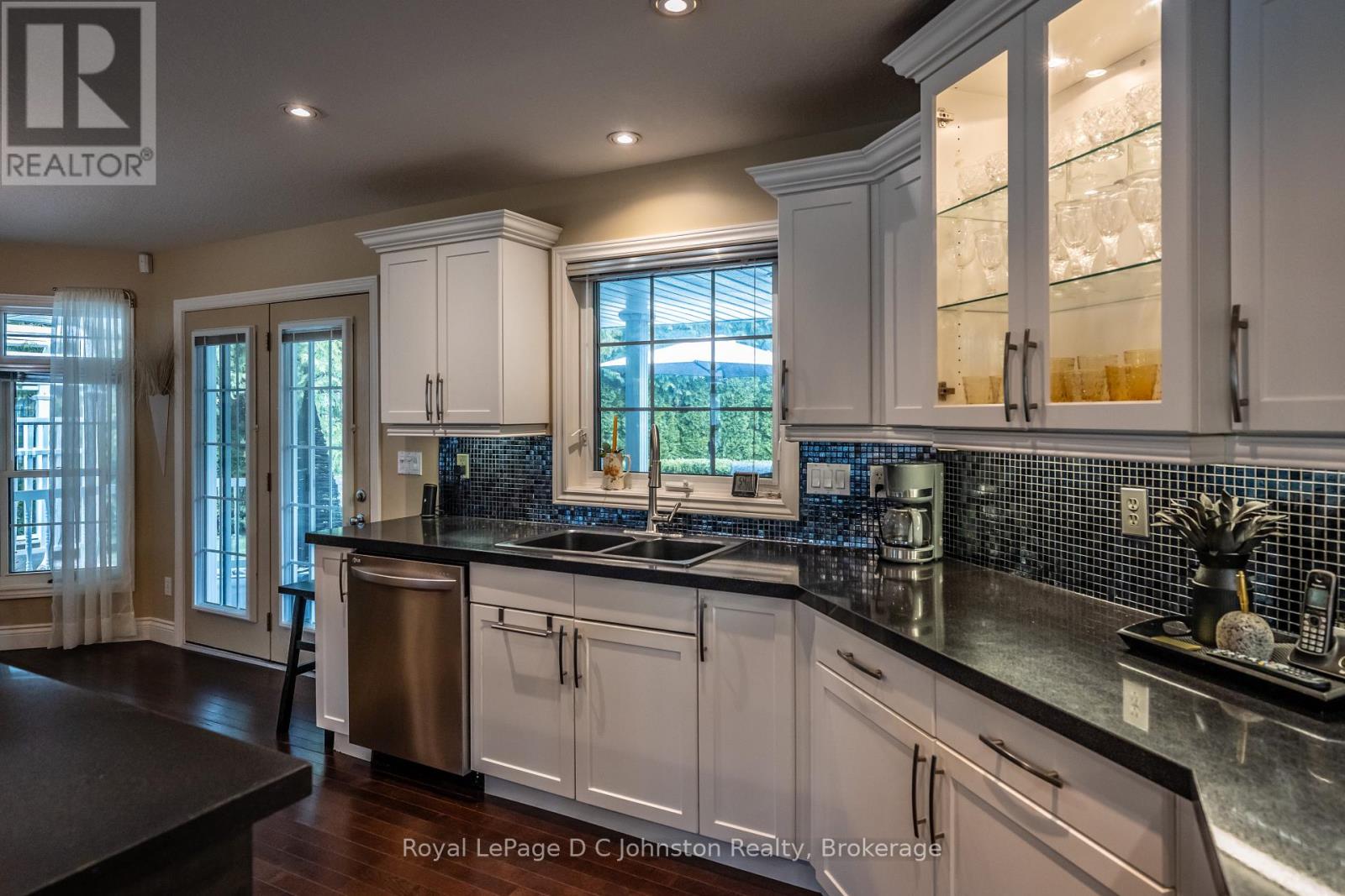 541 Meadow Lane, Saugeen Shores, Ontario  N0H 2L0 - Photo 26 - X12648176