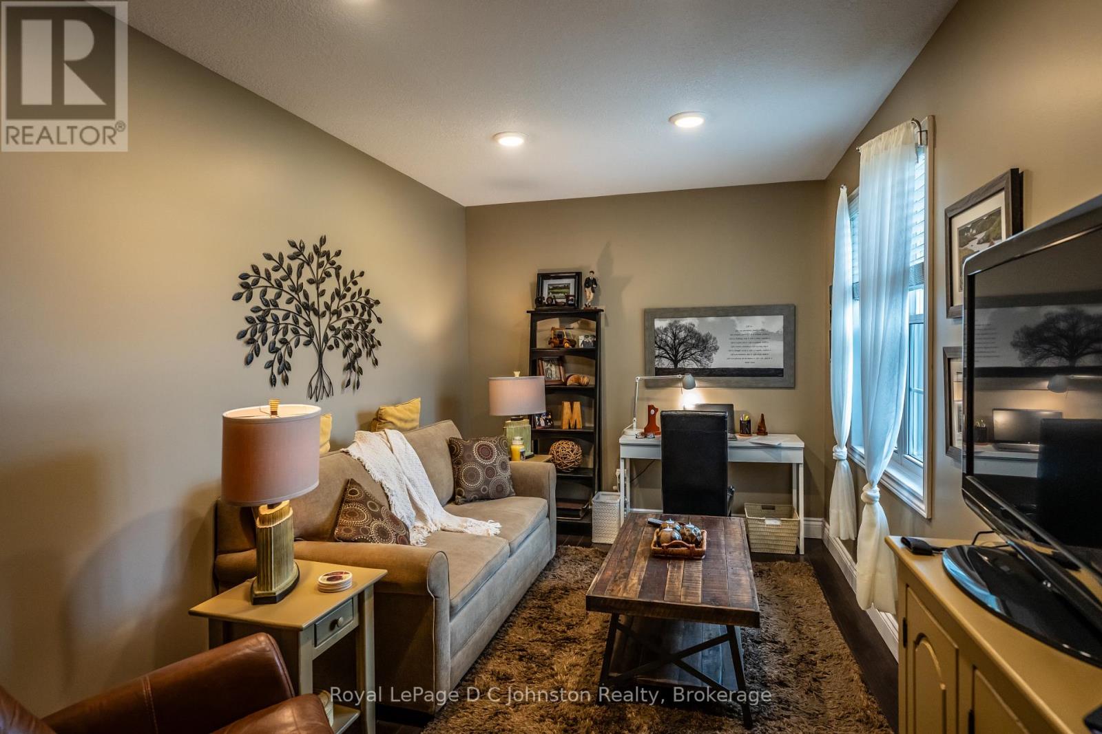 541 Meadow Lane, Saugeen Shores, Ontario  N0H 2L0 - Photo 44 - X12648176