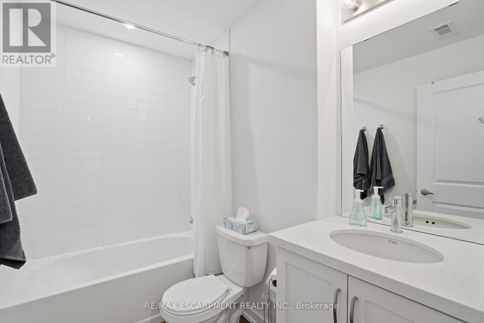 5 - 70 Kenesky Drive, Hamilton, Ontario  L8B 2A9 - Photo 14 - X12648066