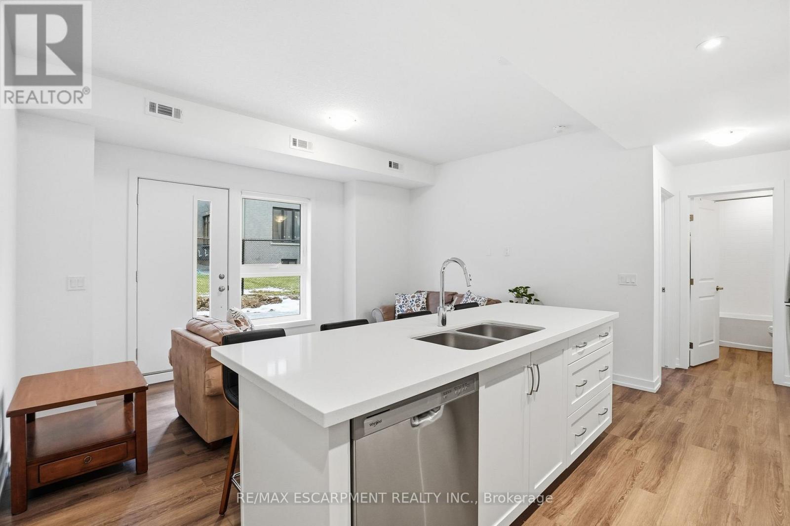 5 - 70 Kenesky Drive, Hamilton, Ontario  L8B 2A9 - Photo 8 - X12648066