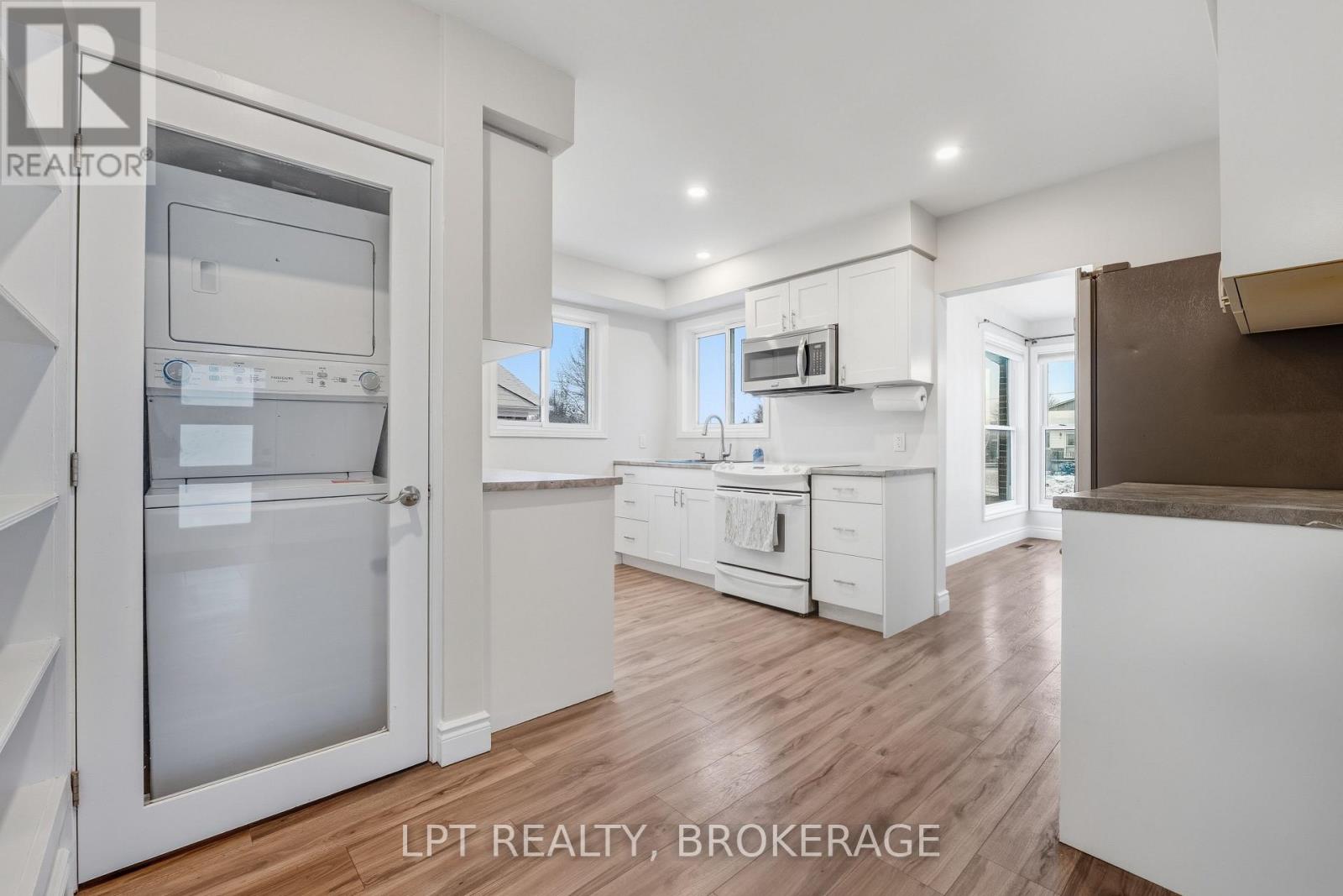 9 Elizabeth Avenue, Kingston, Ontario  K7M 3G9 - Photo 15 - X12648134