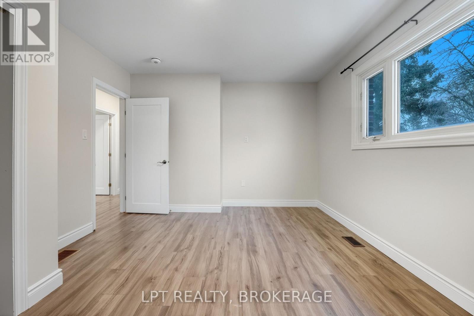 9 Elizabeth Avenue, Kingston, Ontario  K7M 3G9 - Photo 19 - X12648134