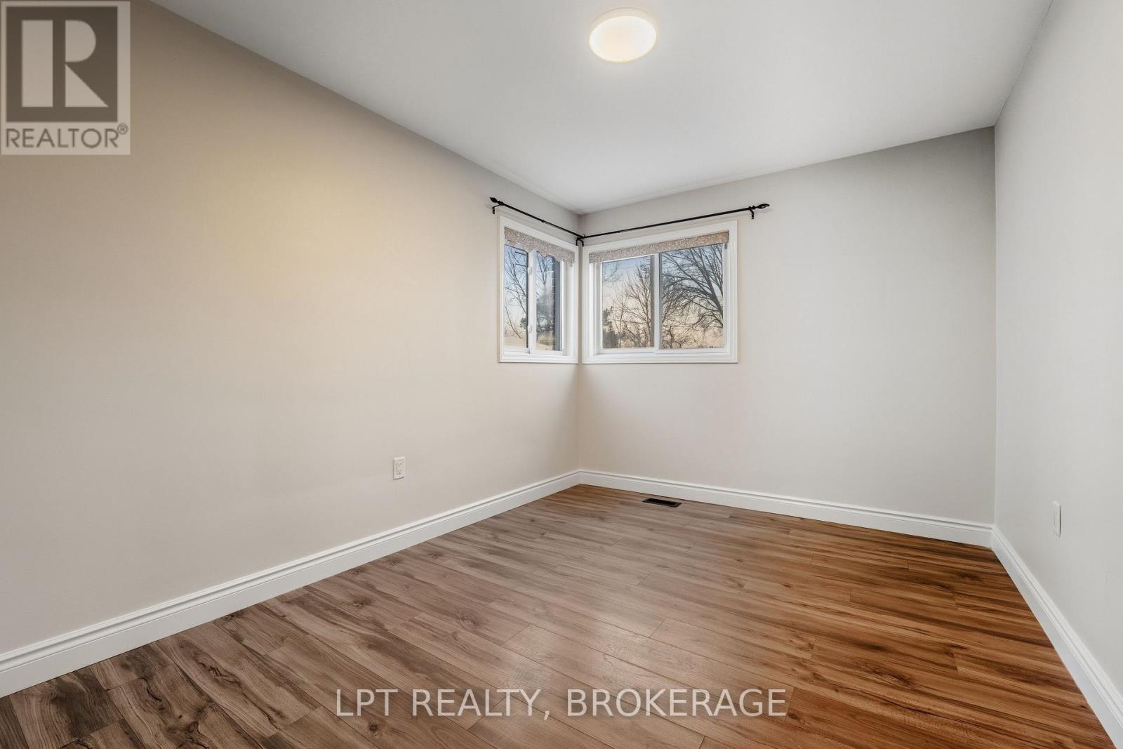 9 Elizabeth Avenue, Kingston, Ontario  K7M 3G9 - Photo 22 - X12648134