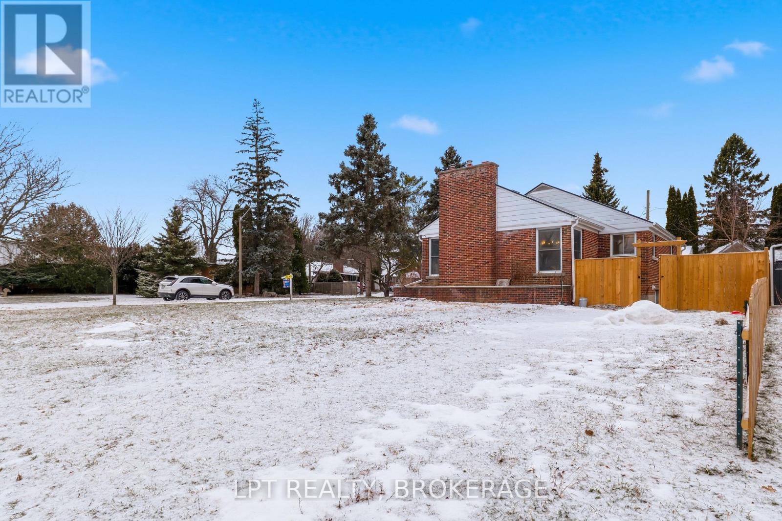 9 Elizabeth Avenue, Kingston, Ontario  K7M 3G9 - Photo 48 - X12648134