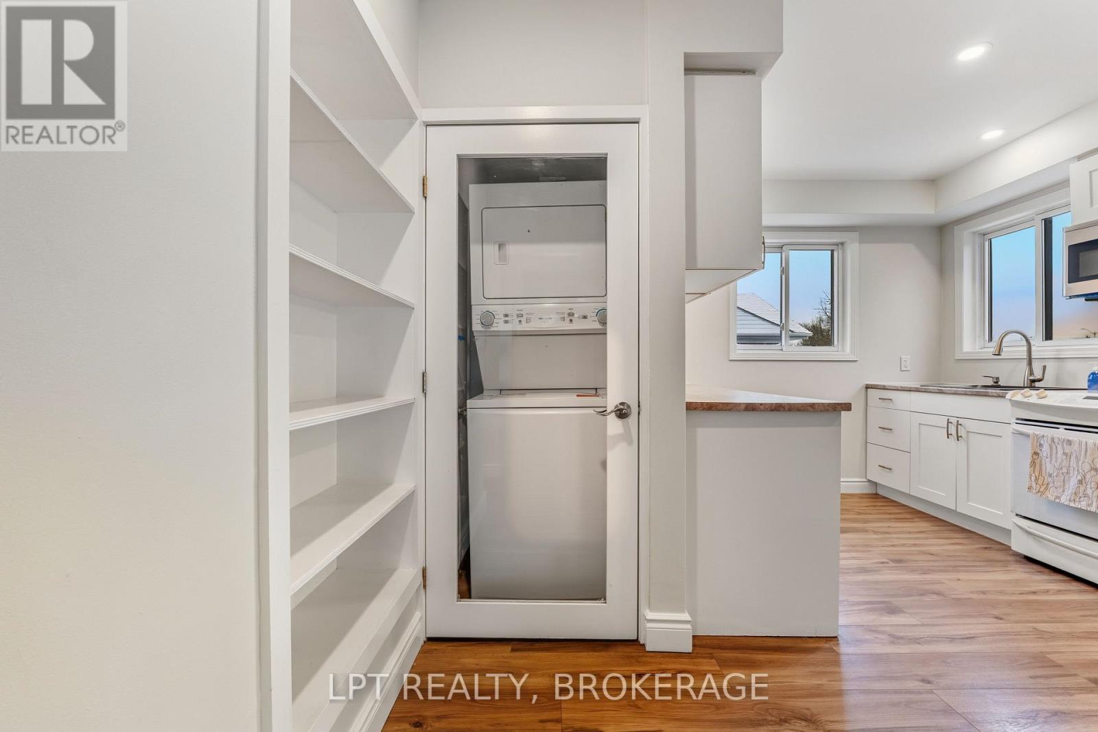 9 Elizabeth Avenue, Kingston, Ontario  K7M 3G9 - Photo 12 - X12648138