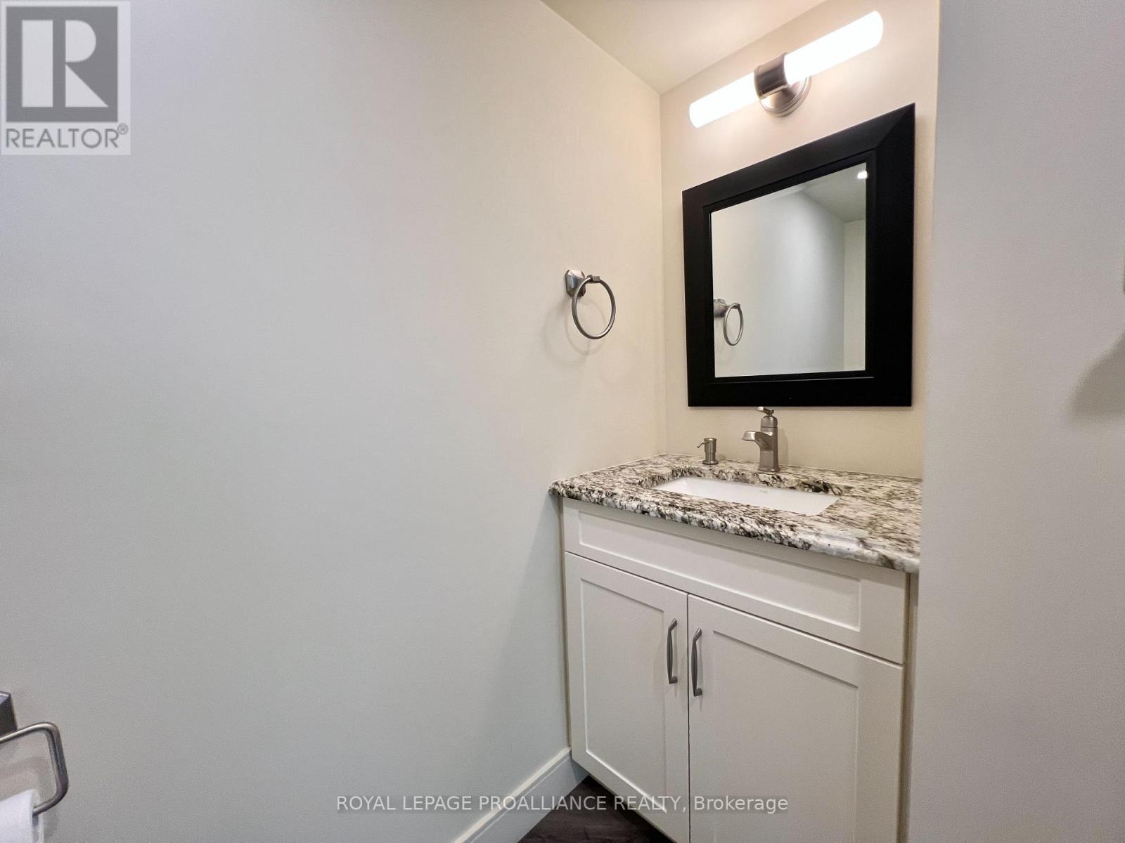 1002 - 344 Front Street, Belleville, Ontario  K8N 5M4 - Photo 19 - X12648160