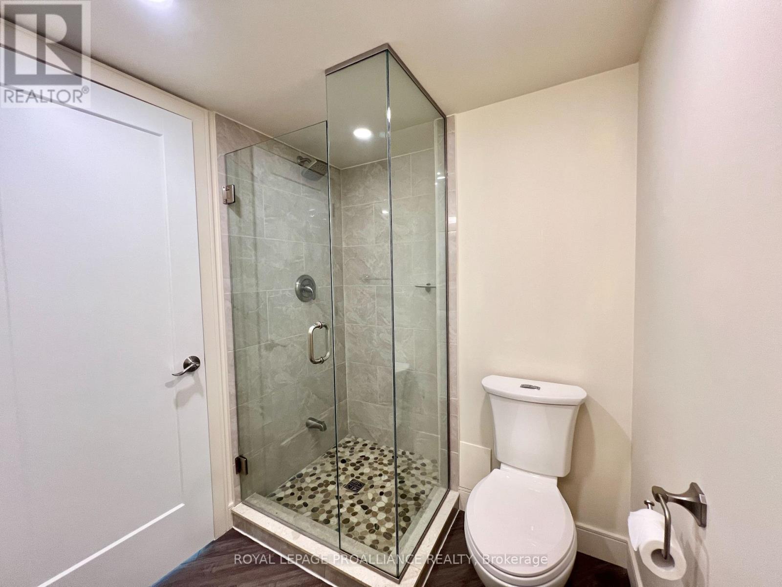 1002 - 344 Front Street, Belleville, Ontario  K8N 5M4 - Photo 20 - X12648160