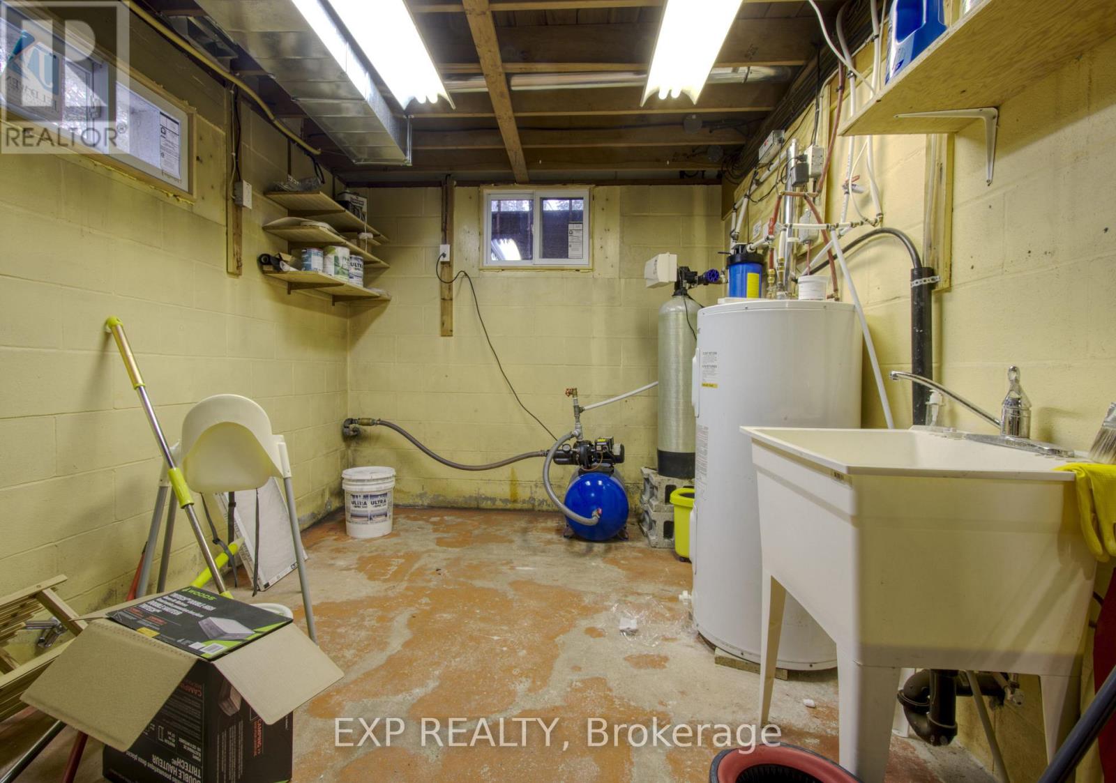 27 Groeger Road, Huntsville, Ontario  P1H 2J4 - Photo 30 - X12648164