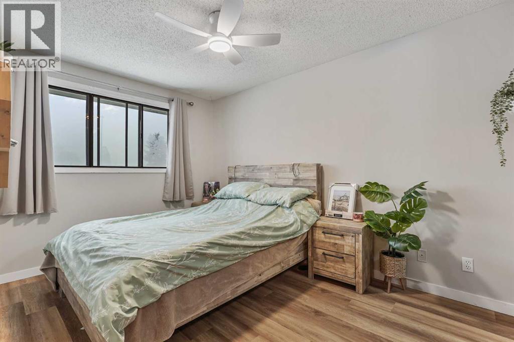 1538 St Edward Boulevard N, Lethbridge, Alberta  T1H 4Z7 - Photo 14 - A2275564