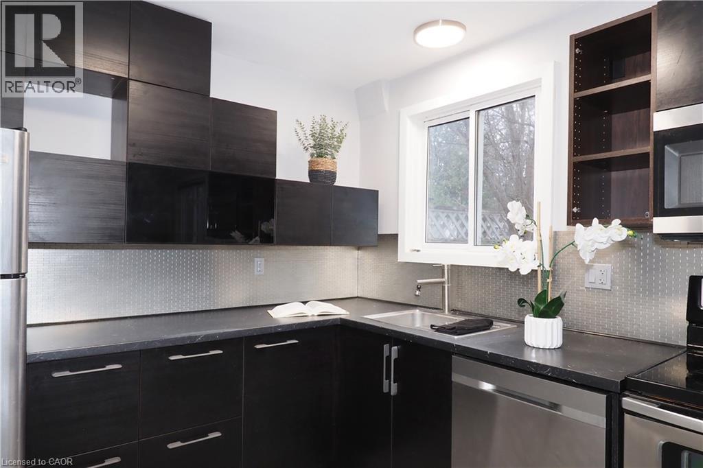 112 Green Valley Drive, Kitchener, Ontario  N2P 1P1 - Photo 8 - 40794898