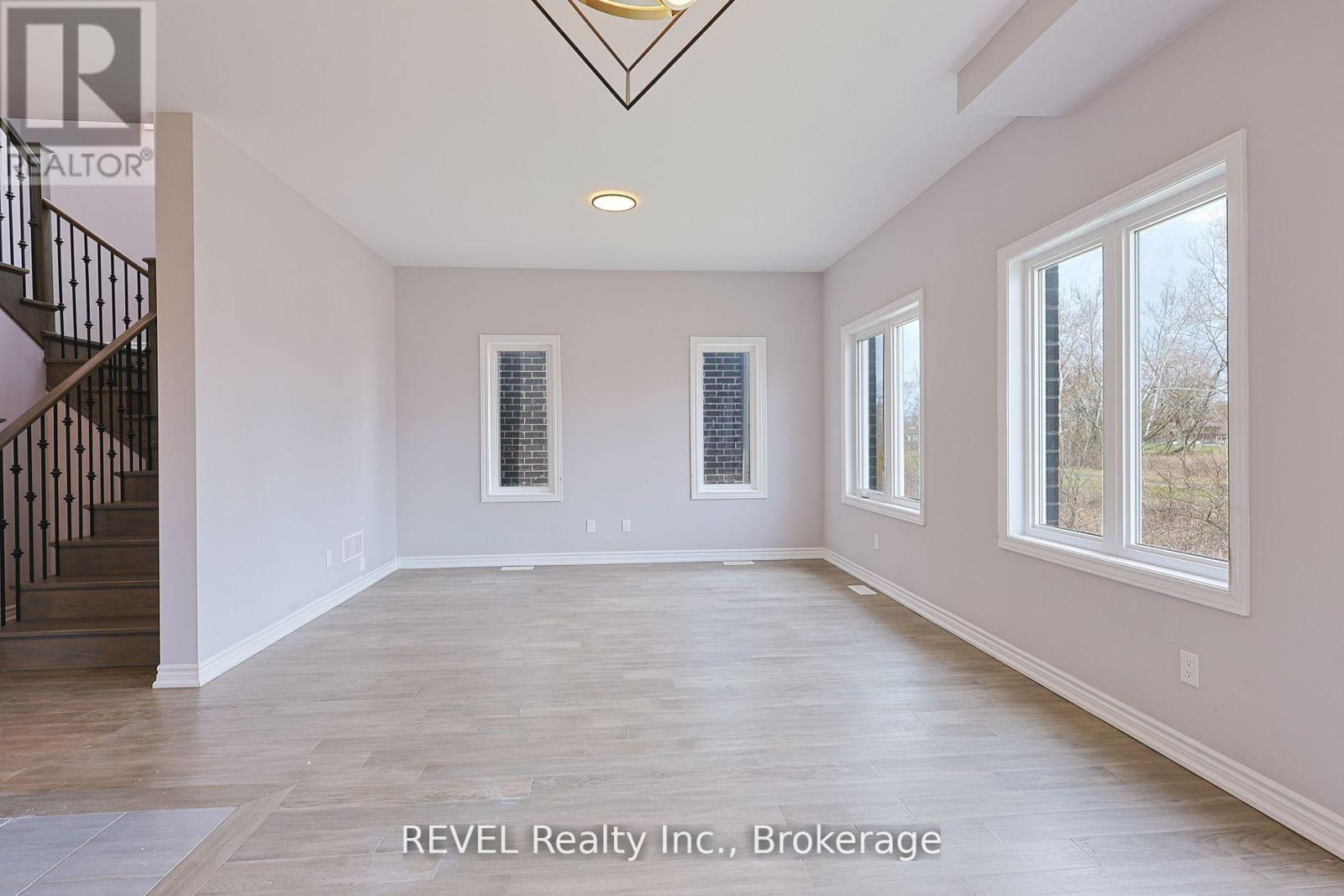 139 Caroline Street, Welland, Ontario  L2B 0K1 - Photo 24 - X12648118