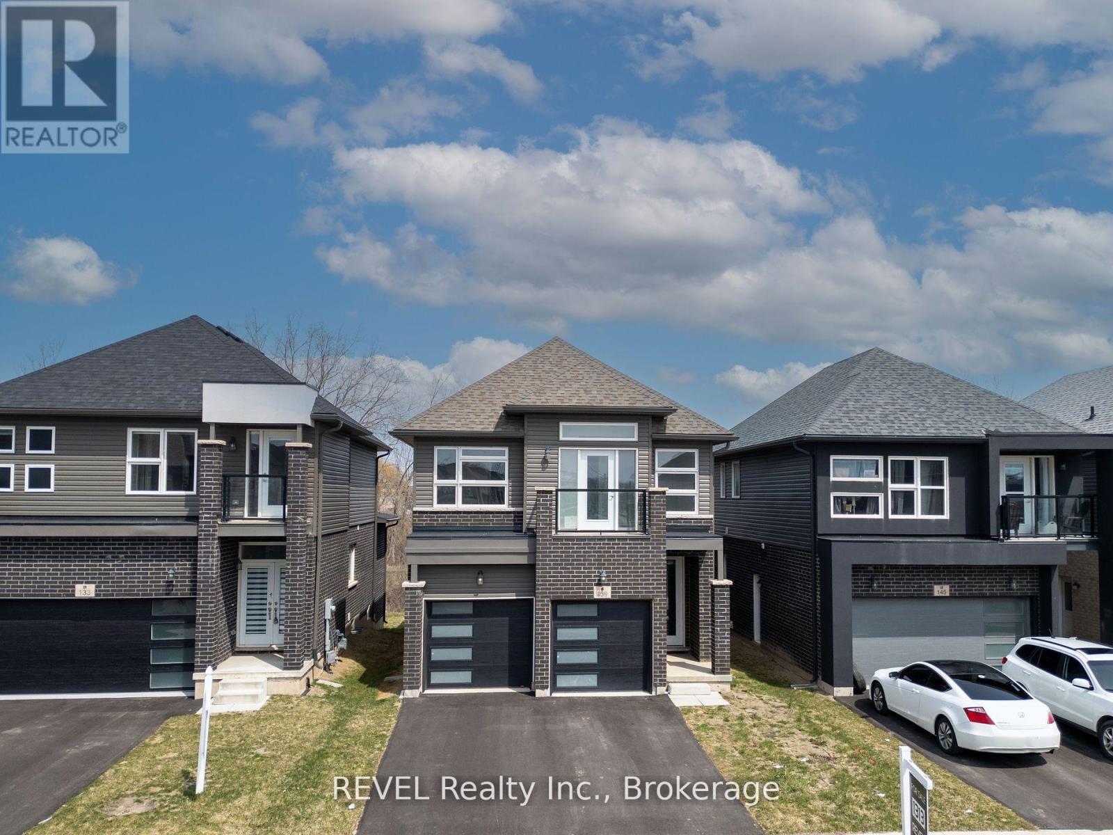 139 Caroline Street, Welland, Ontario  L2B 0K1 - Photo 3 - X12648118