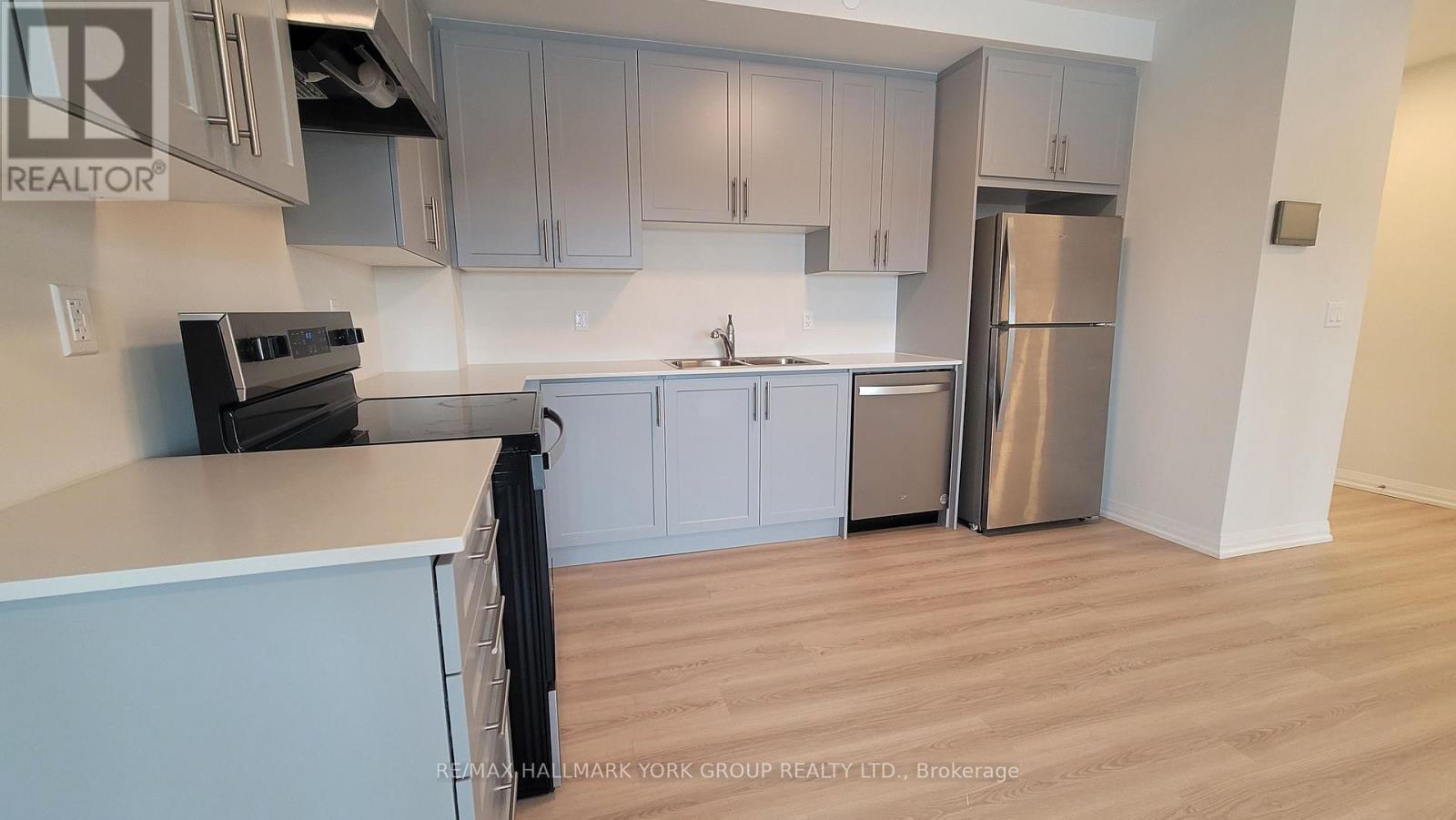 509 (Lp09) - 13042 Yonge Street, Richmond Hill, Ontario  L4E 1N6 - Photo 5 - N12646196