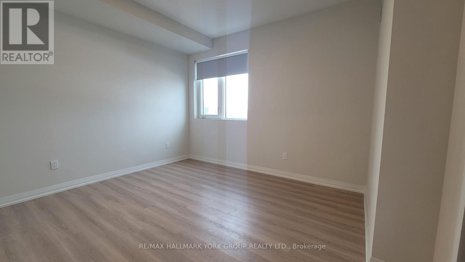 509 (Lp09) - 13042 Yonge Street, Richmond Hill, Ontario  L4E 1N6 - Photo 3 - N12646196