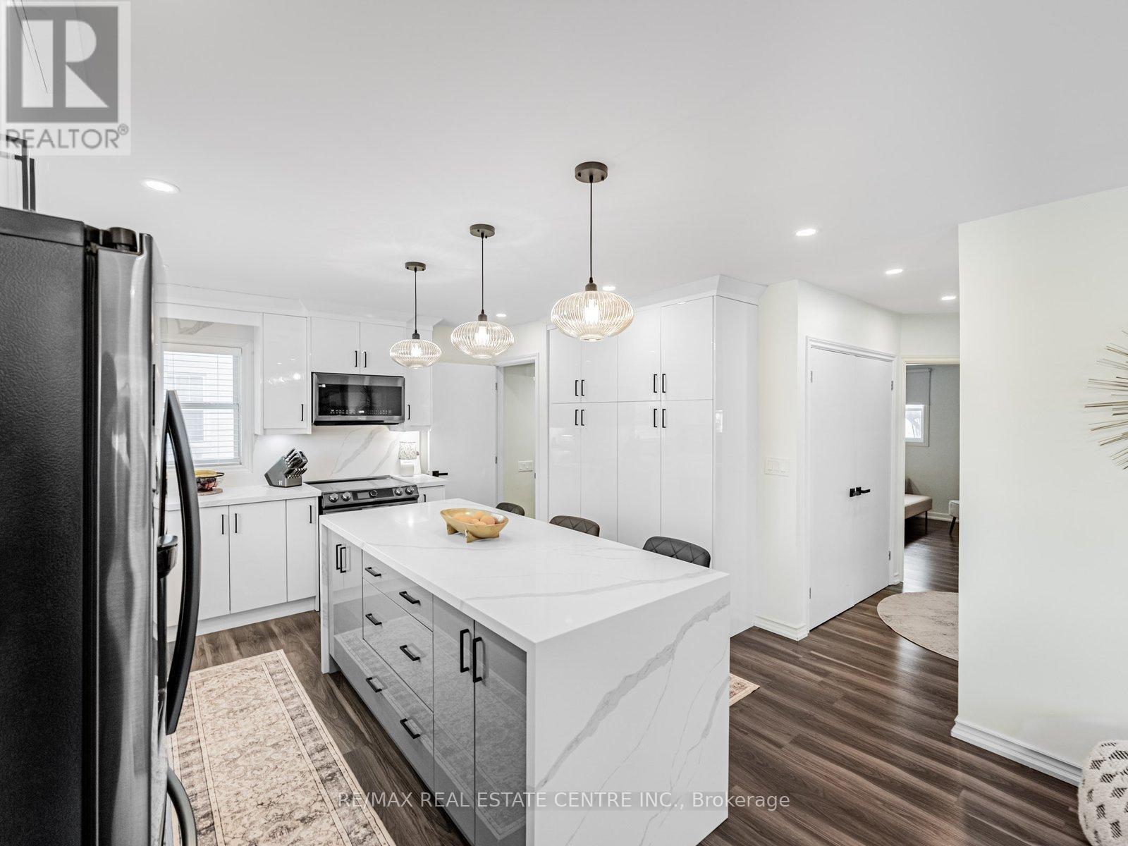 312 William Street, Shelburne, Ontario  L9V 3A7 - Photo 8 - X12607358