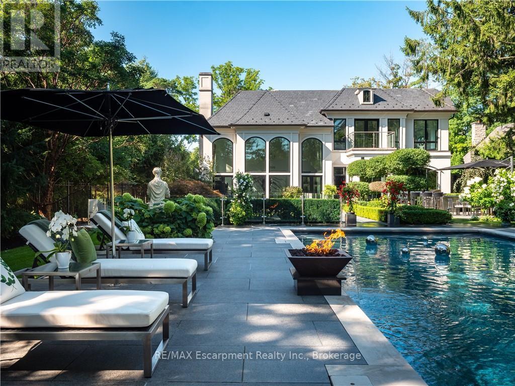 15 Chartwell Road, Oakville, Ontario  L6J 3Z3 - Photo 30 - W12638436