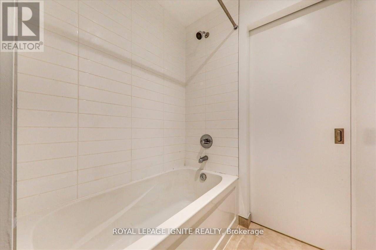 621 - 621 Sheppard Avenue E, Toronto, Ontario  M2K 0G4 - Photo 16 - C12648090