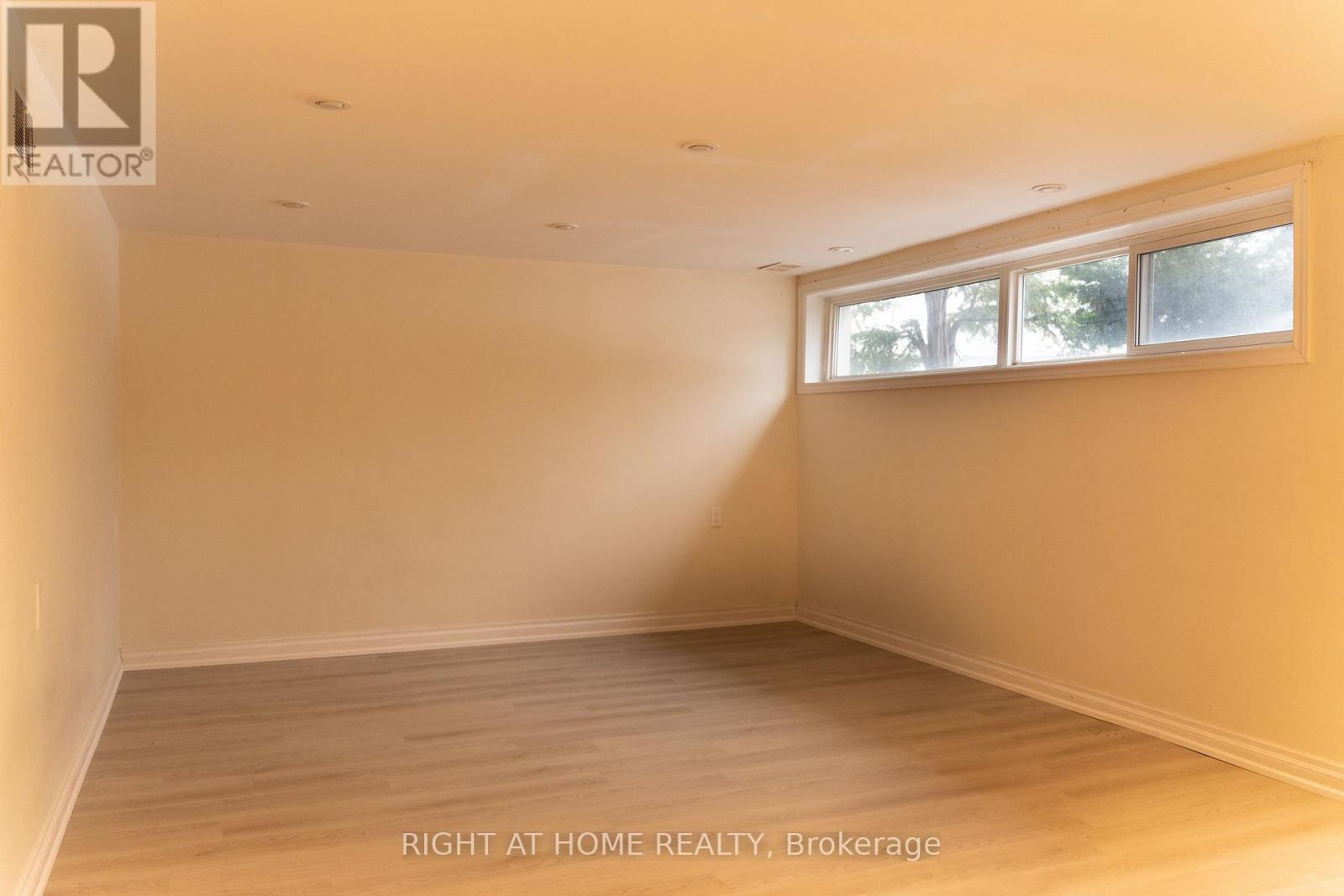 Lower - 9 Sylla Avenue, Toronto, Ontario  M1R 4W5 - Photo 6 - E12648092