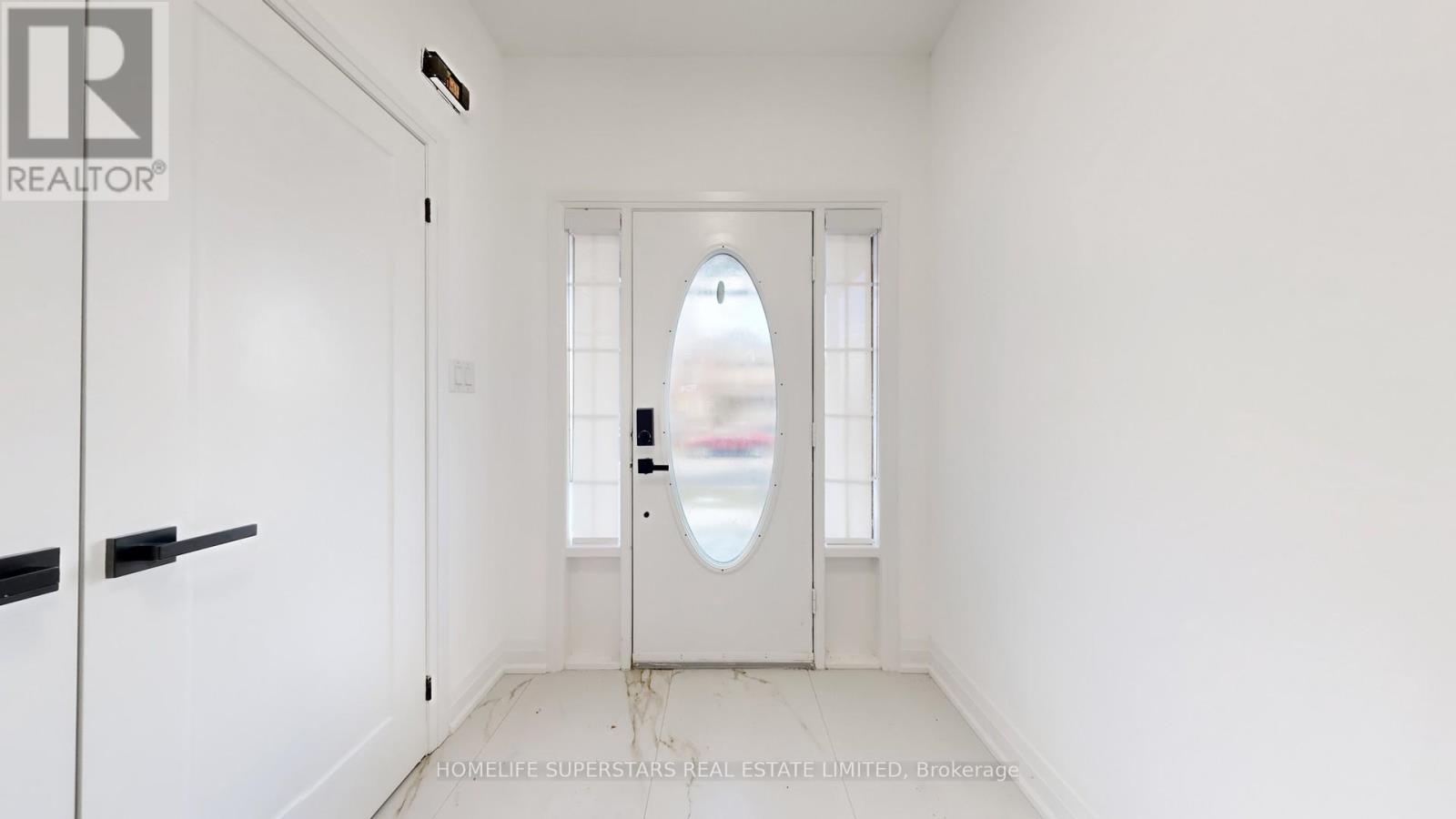 3 Playfair Road, Whitby, Ontario  L1N 9S8 - Photo 16 - E12648098