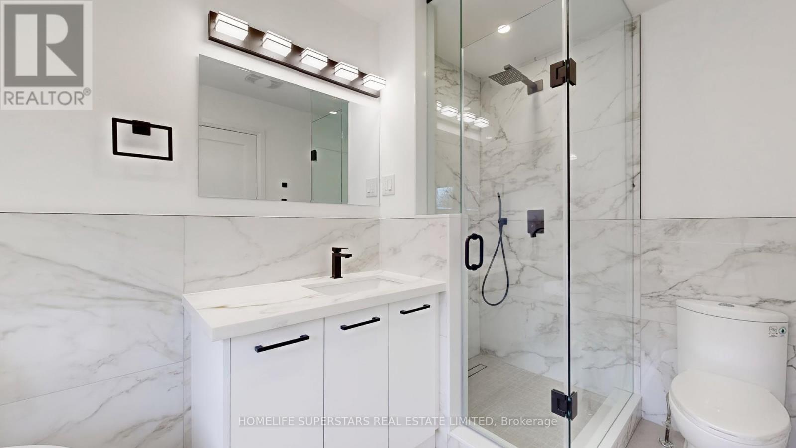 3 Playfair Road, Whitby, Ontario  L1N 9S8 - Photo 27 - E12648098