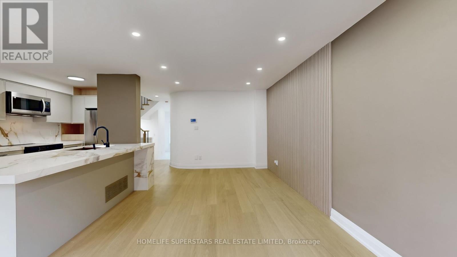 3 Playfair Road, Whitby, Ontario  L1N 9S8 - Photo 5 - E12648098