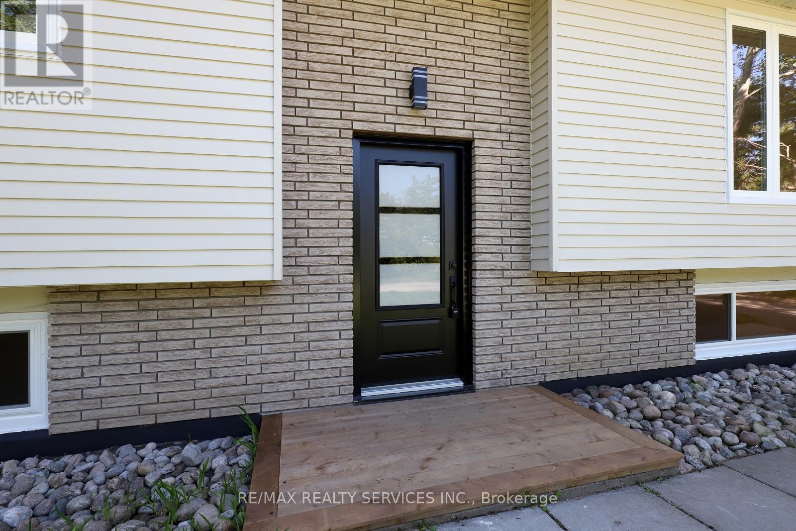 8570 Hwy 12, Oro-Medonte, Ontario  L3V 6H2 - Photo 5 - S12648182