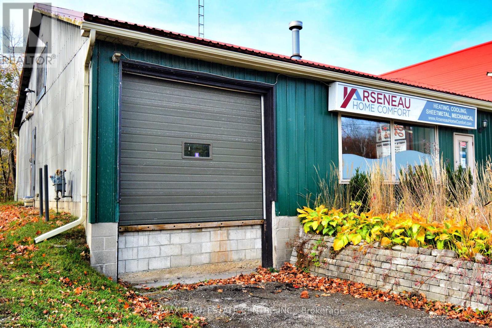 16524 Hurontario Street, Caledon, Ontario  L0N 1C0 - Photo 4 - W12647914