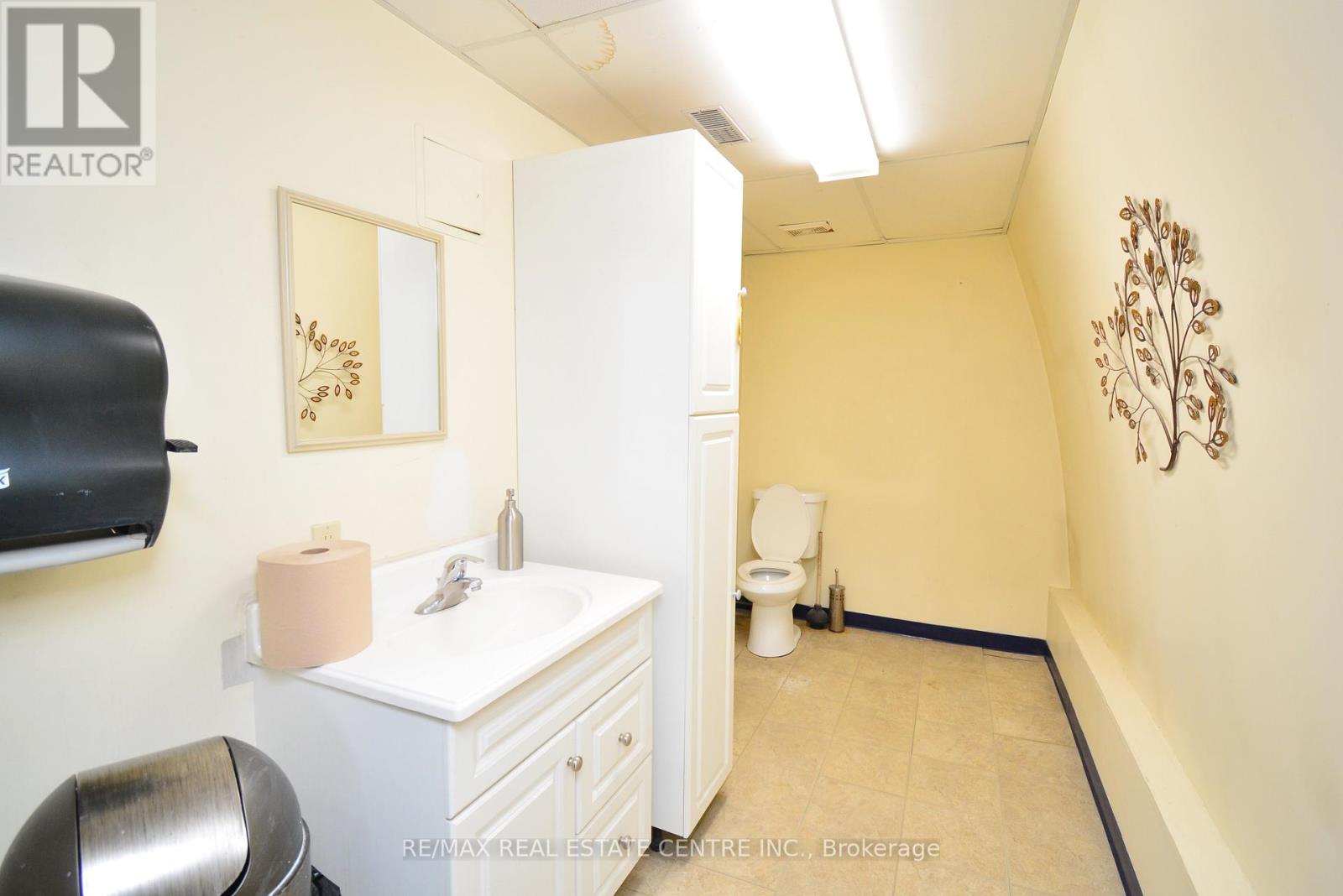 16524 Hurontario Street, Caledon, Ontario  L0N 1C0 - Photo 8 - W12647914