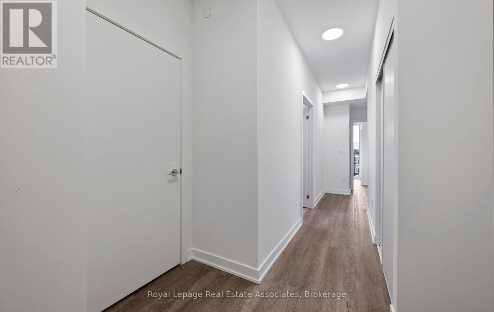 701 - 1007 The Queensway, Toronto, Ontario  M8Z 0H4 - Photo 6 - W12648132