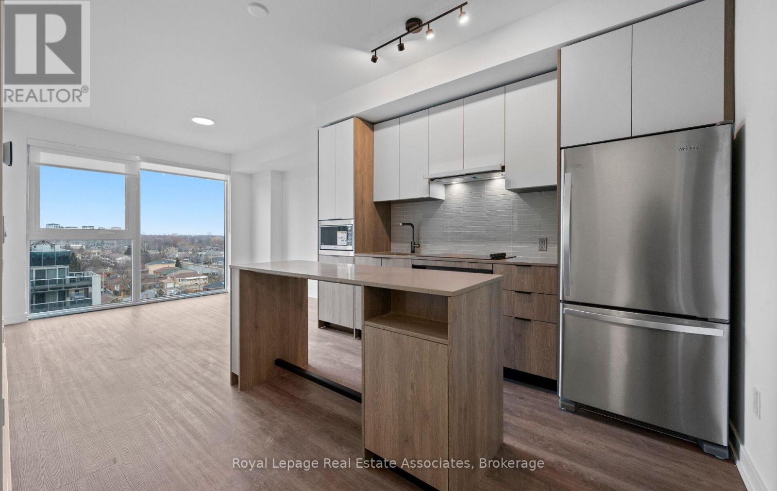 701 - 1007 The Queensway, Toronto, Ontario  M8Z 0H4 - Photo 8 - W12648132