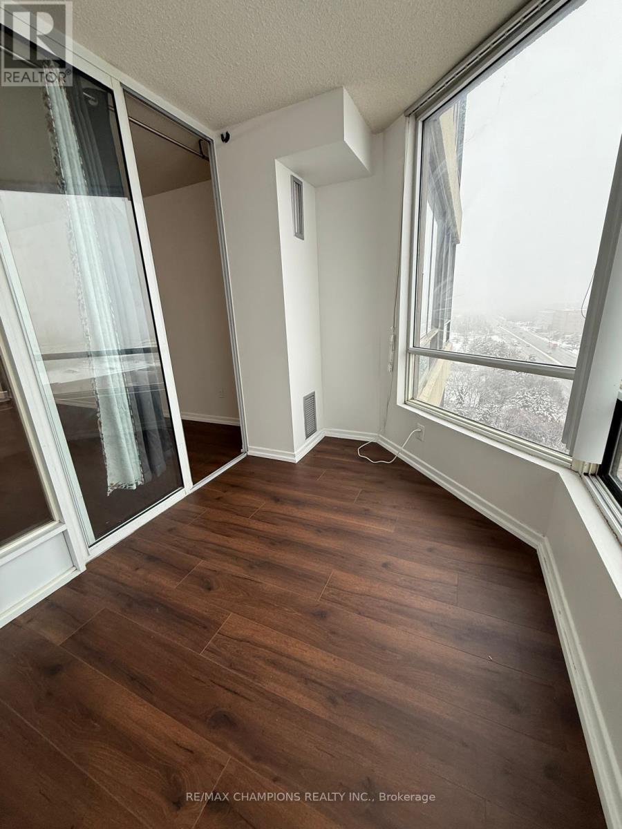 1406 - 26 Hanover Road, Brampton, Ontario  L6S 4T2 - Photo 10 - W12648154