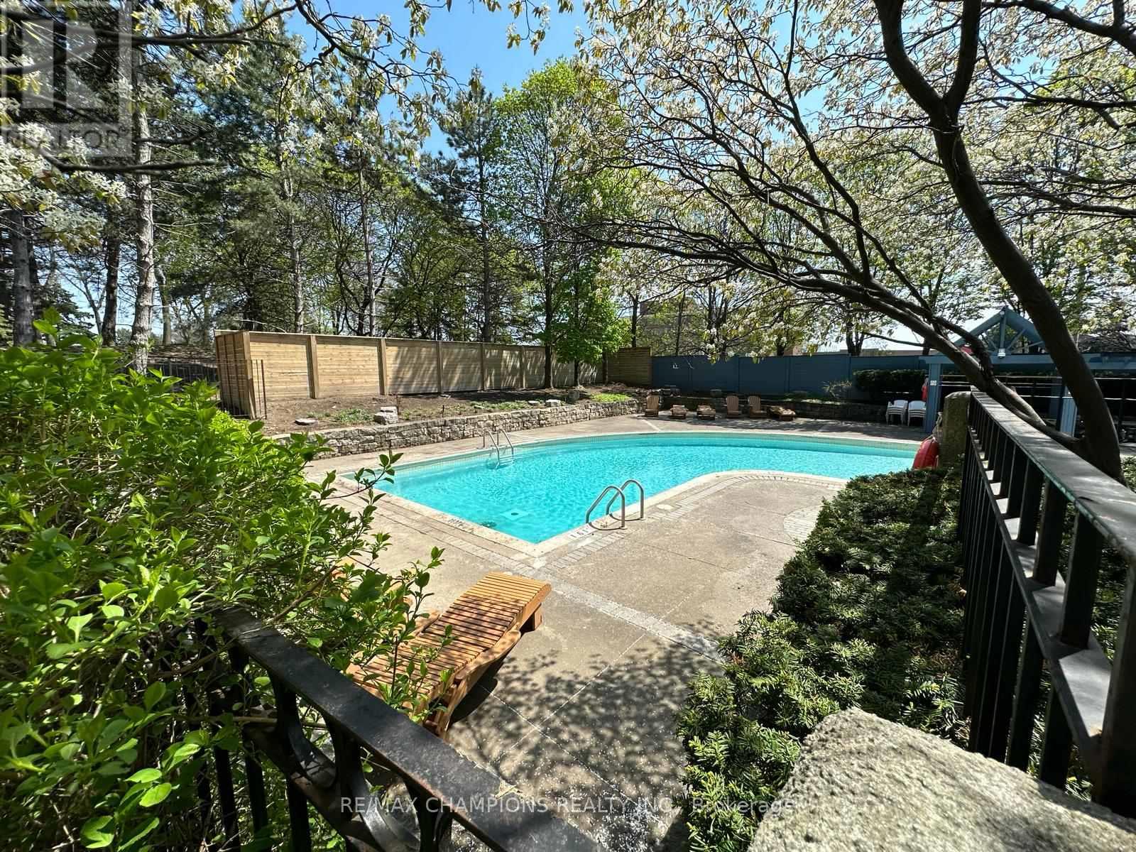 1406 - 26 Hanover Road, Brampton, Ontario  L6S 4T2 - Photo 39 - W12648154