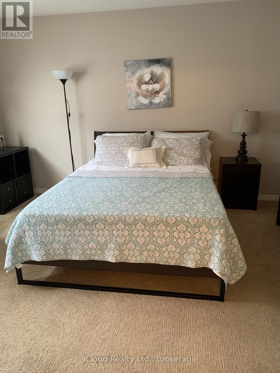 Main/2nd Flr - 3838 Manatee Way, Mississauga, Ontario  L5M 6Y1 - Photo 10 - W12648168