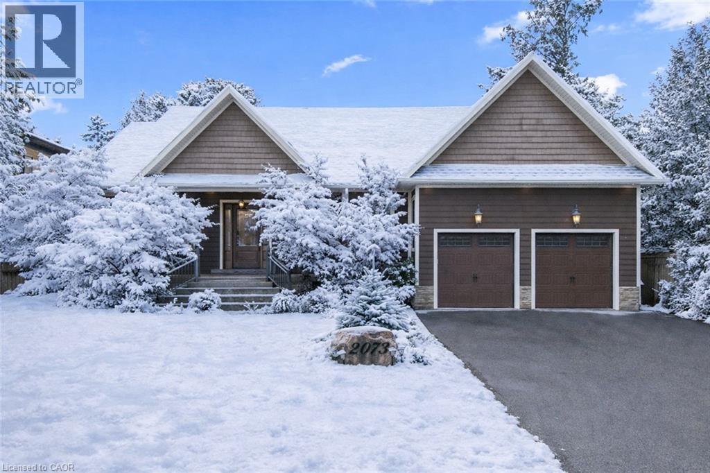 2073 DERAMORE Drive, Oakville, Ontario