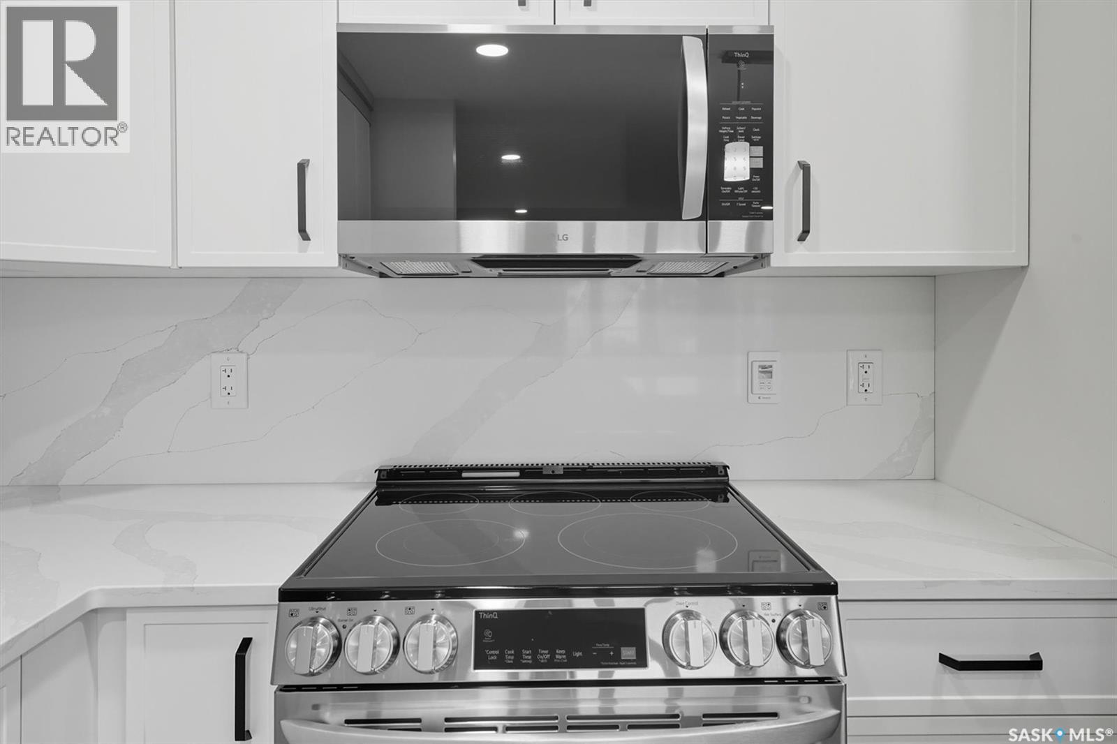 208 318 108th Street W, Saskatoon, Saskatchewan  S7N 1P8 - Photo 5 - SK025877