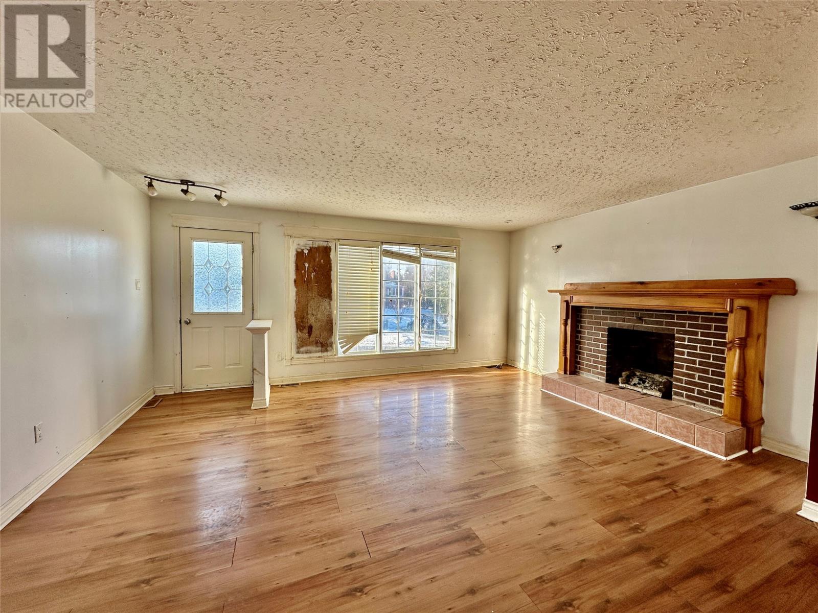 21 Youngs Lane, Twillingate, Newfoundland & Labrador  A0G 4M0 - Photo 2 - 1293396