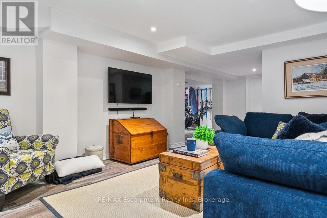 68 Glenmanor Drive N, Oakville, Ontario  L6K 2B4 - Photo 31 - W12585556