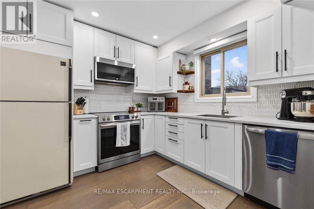 15 - 150 Gateshead Crescent, Hamilton, Ontario  L8G 4A7 - Photo 9 - X12648140