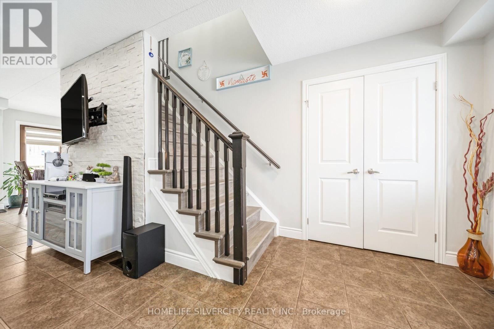 858 Springbank Avenue, Woodstock, Ontario  N4T 0A9 - Photo 21 - X12648142