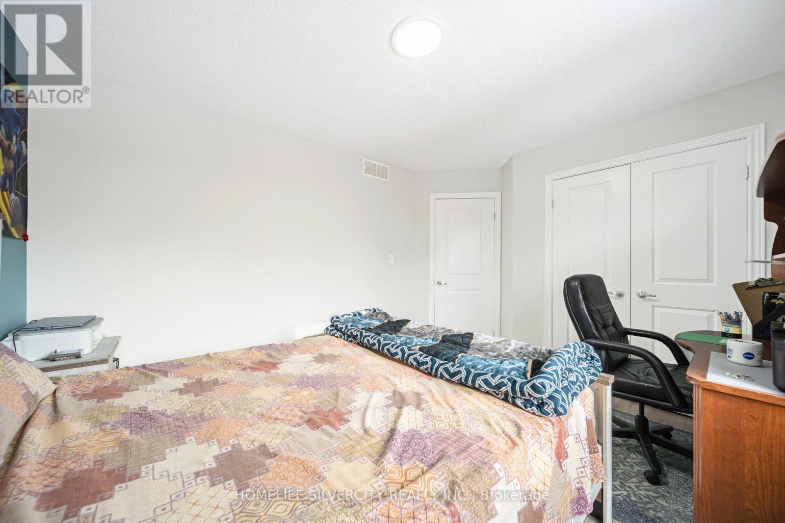 858 Springbank Avenue, Woodstock, Ontario  N4T 0A9 - Photo 25 - X12648142