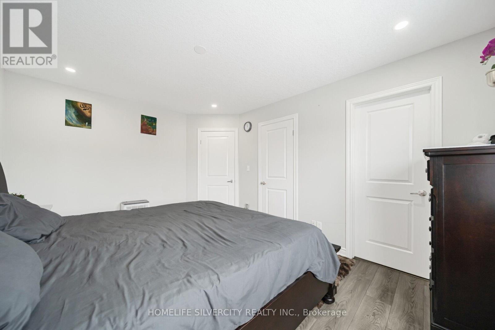 858 Springbank Avenue, Woodstock, Ontario  N4T 0A9 - Photo 37 - X12648142