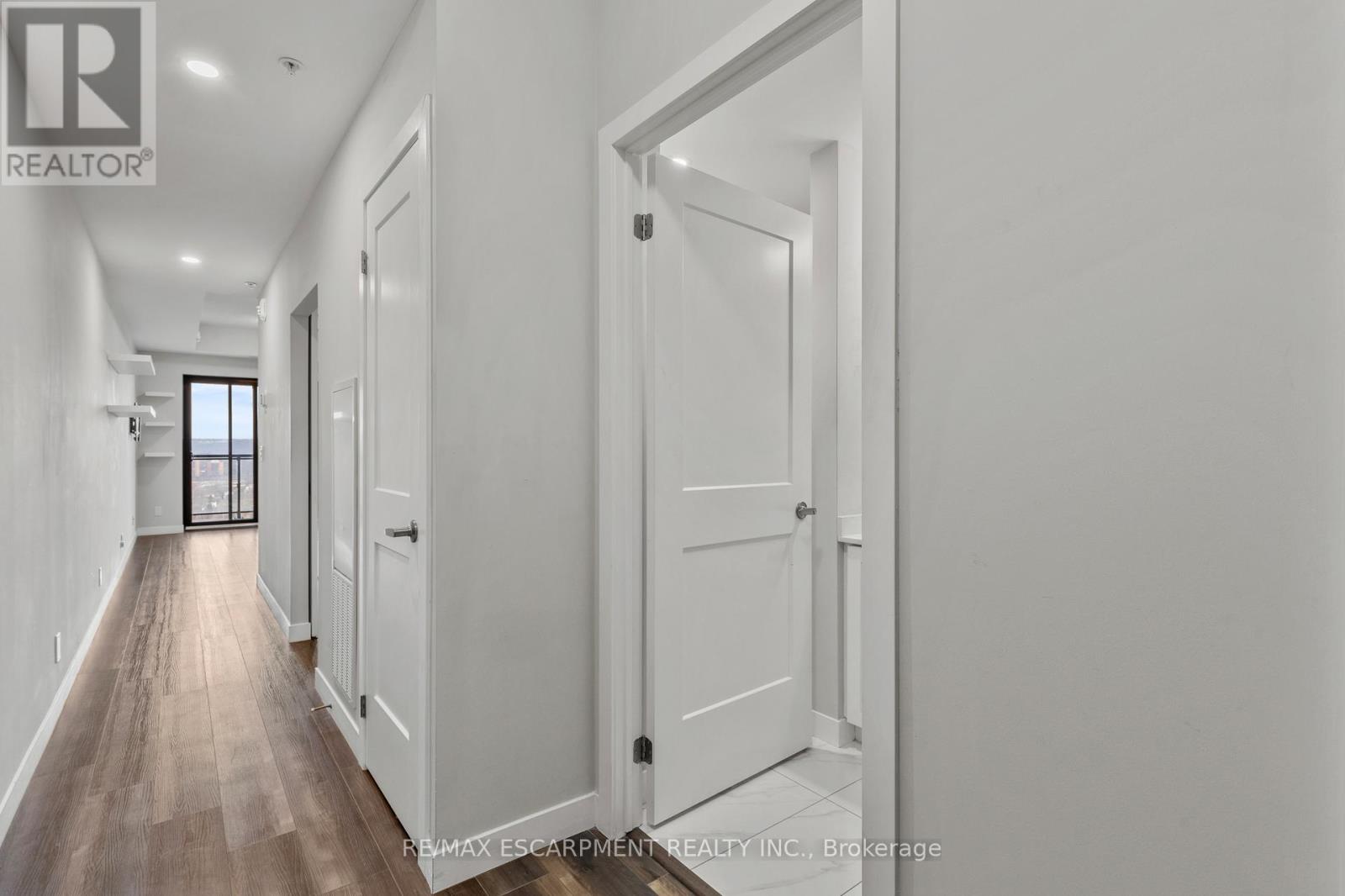 1306 - 15 Queen Street S, Hamilton, Ontario  L8P 3R6 - Photo 13 - X12648144