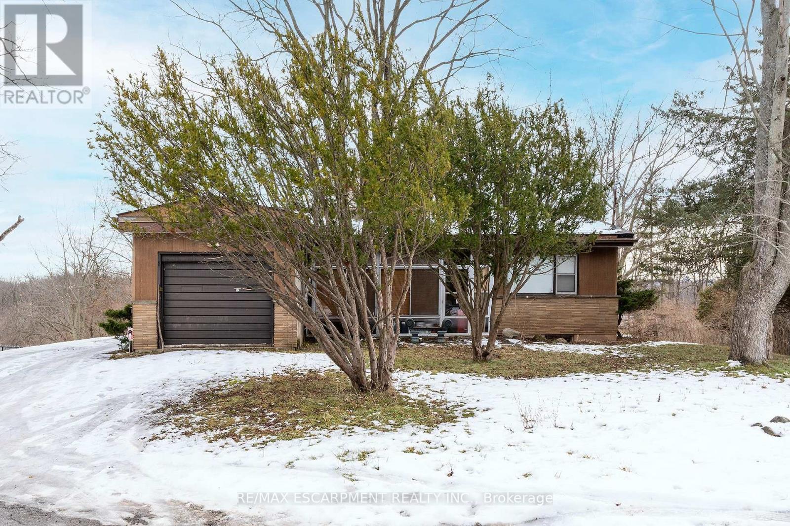 5 HOMESTEAD AVENUE, Hamilton, Ontario