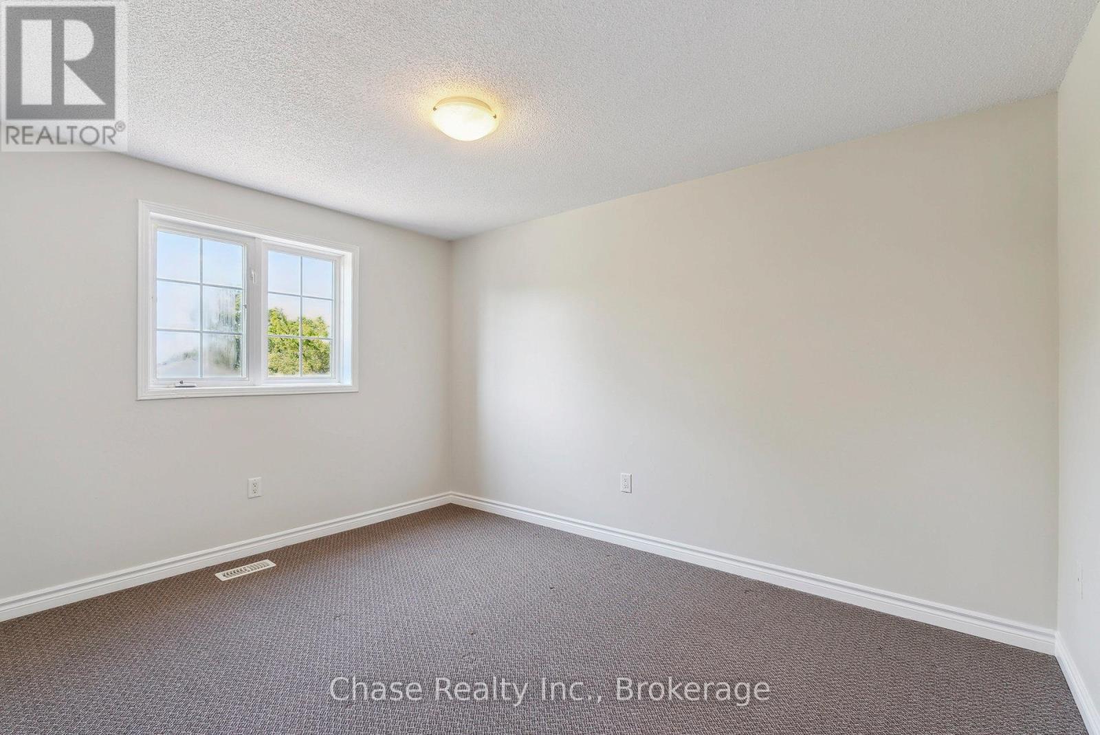 46 Sydenham Wells, Barrie (Georgian Drive), Ontario  L4M 6R4 - Photo 10 - S12648198